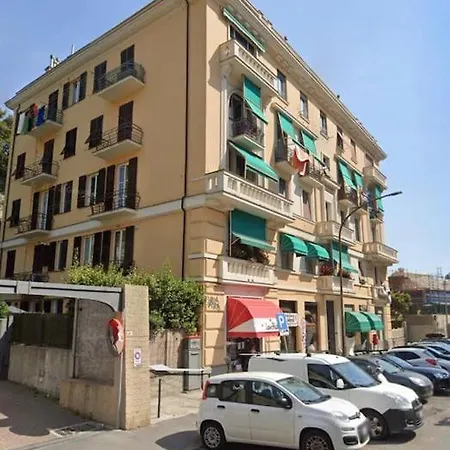 Apartment Pisi Home, 2 Min Dalla E Dall' Ospedale Gaslini *